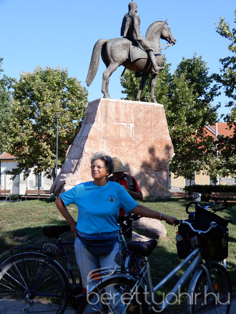 Kerékpártúra az autópályán 13